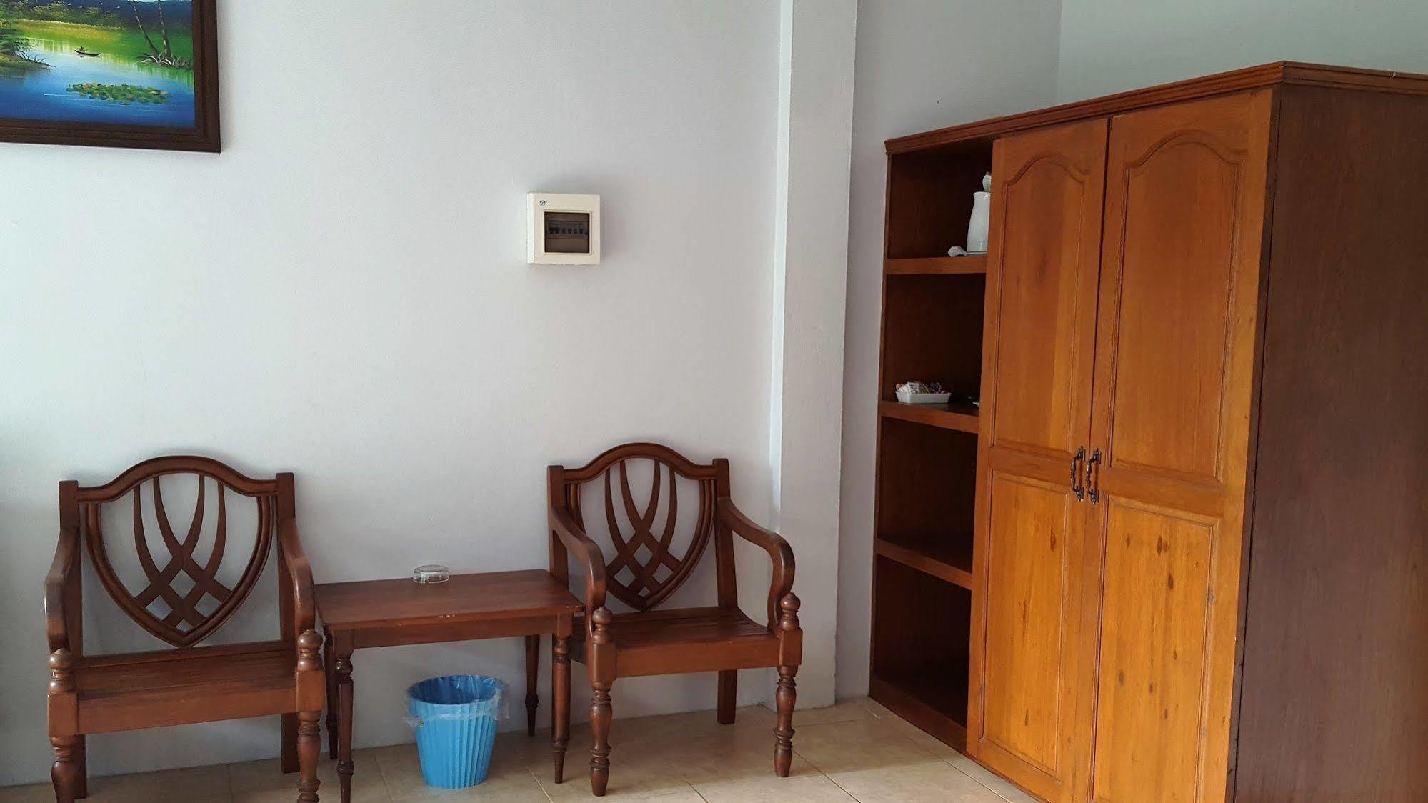 Holiday Guest House Praia de Chaweng Exterior foto