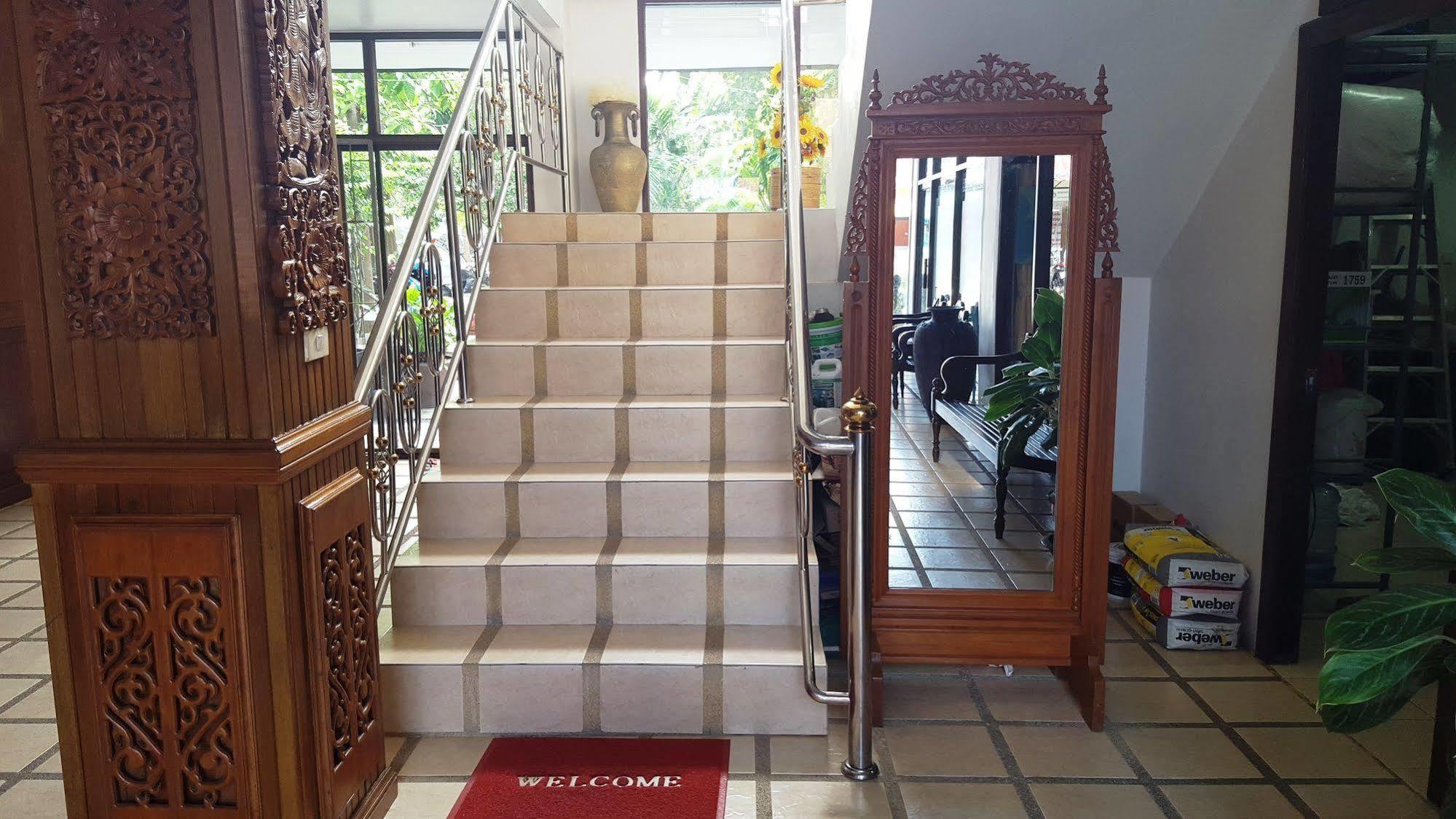 Holiday Guest House Praia de Chaweng Exterior foto