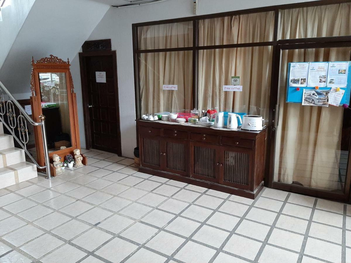 Holiday Guest House Praia de Chaweng Exterior foto