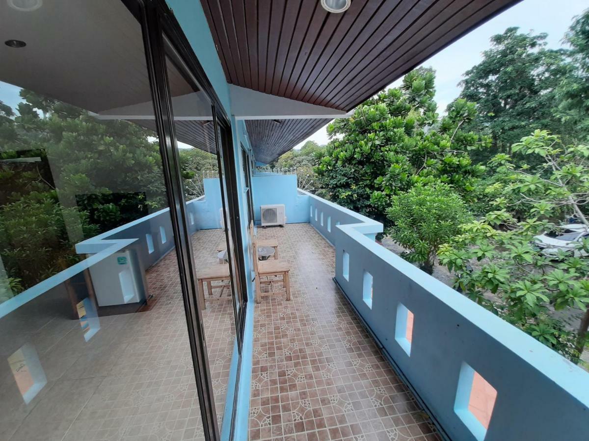 Holiday Guest House Praia de Chaweng Exterior foto