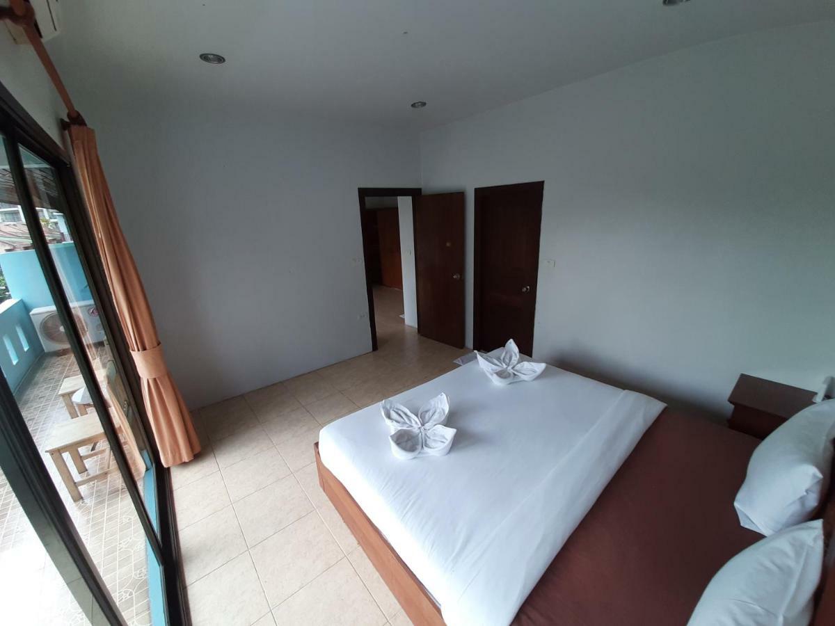 Holiday Guest House Praia de Chaweng Exterior foto