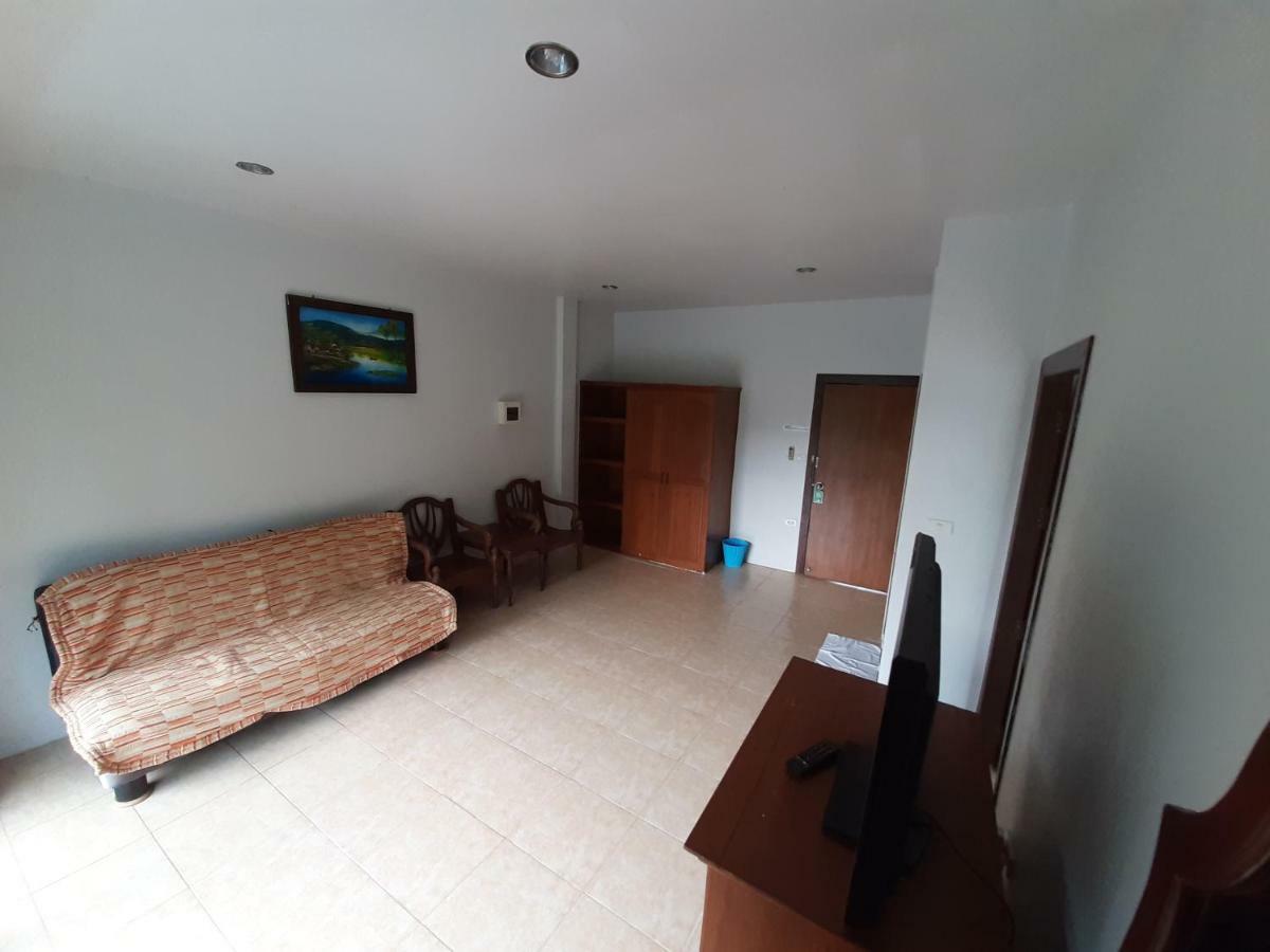 Holiday Guest House Praia de Chaweng Exterior foto